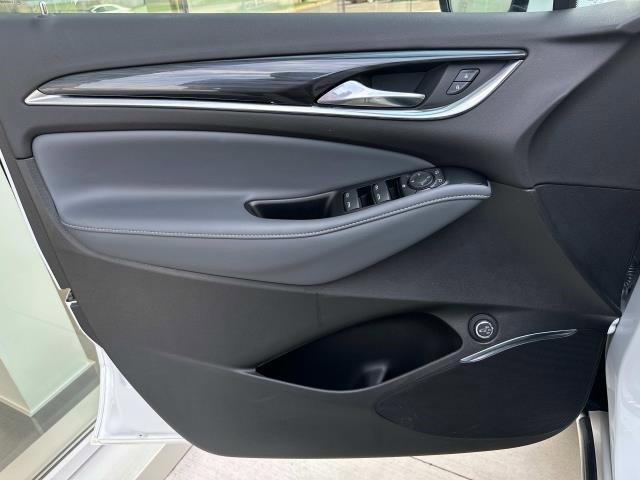 2022 Buick Enclave Essence photo 43