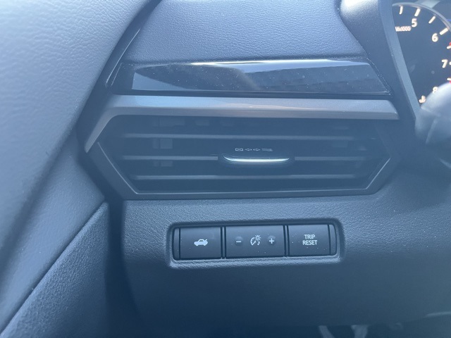 2024 Nissan Altima 2.5 SR photo 31