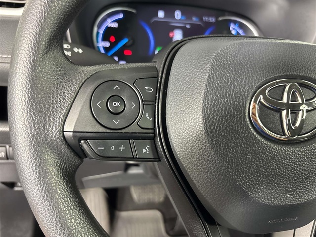 2024 Toyota RAV4 Hybrid XLE photo 16