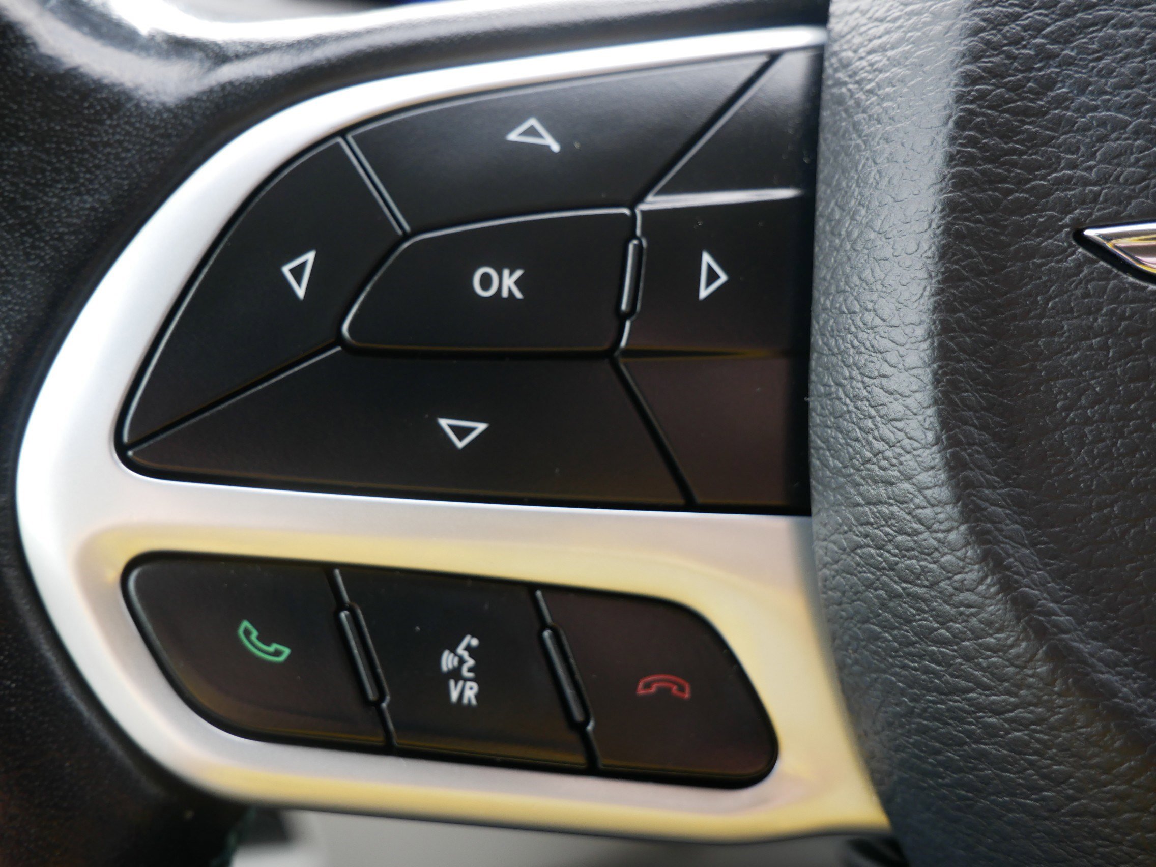 2021 Chrysler Pacifica Touring L photo 17