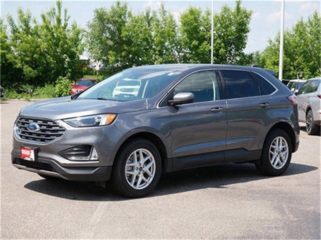 2022 Ford Edge SEL photo 3