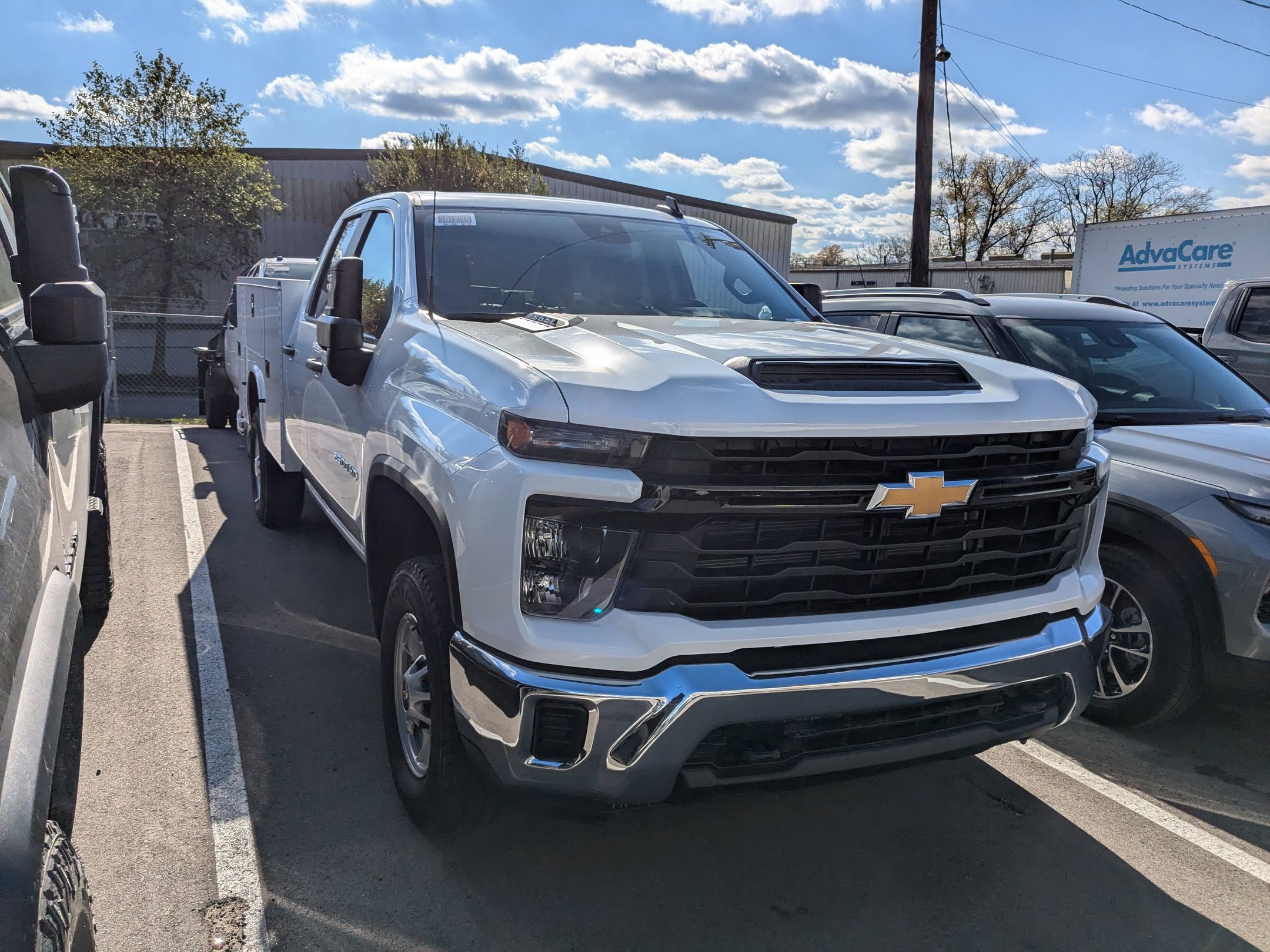 2025 Chevrolet Silverado 2500HD photo 3