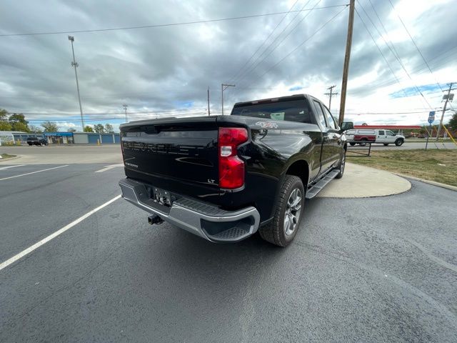 2022 Chevrolet Silverado 1500 LT photo 10