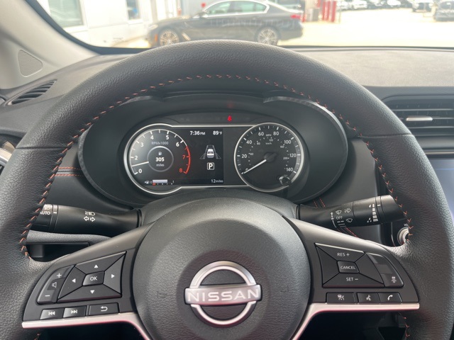 2025 Nissan Versa 1.6 SR photo 11