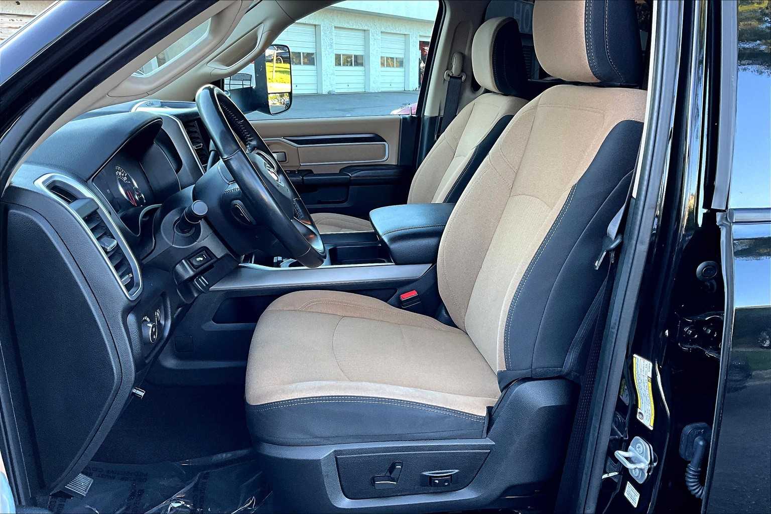 2022 Ram 3500 Big Horn photo 7