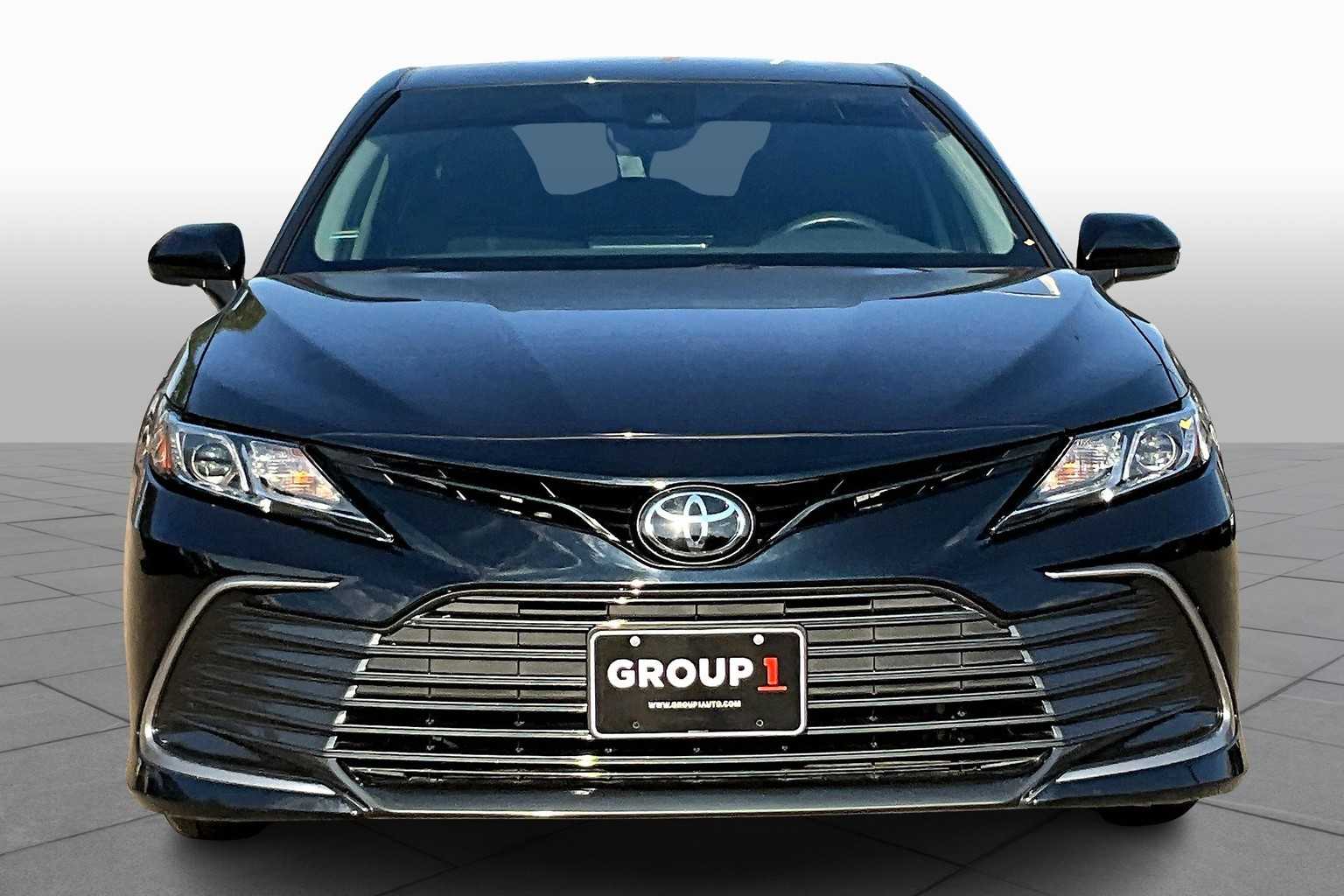 2024 Toyota Camry LE photo 3