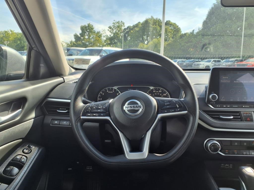 2022 Nissan Altima 2.5 SV photo 9