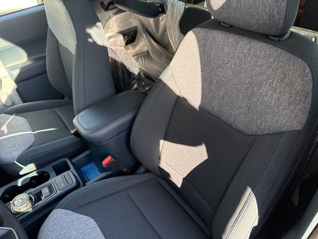 2025 Ford Maverick XLT photo 3