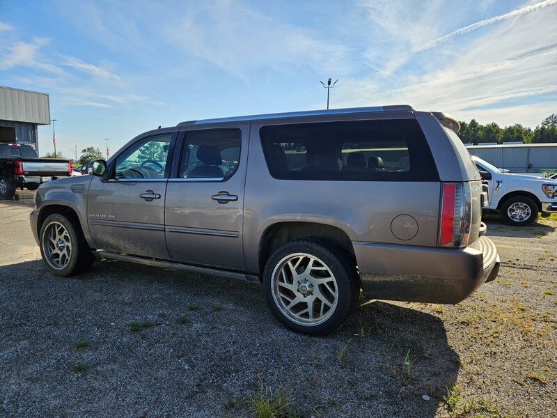 2014 Cadillac Escalade ESV Premium photo 4