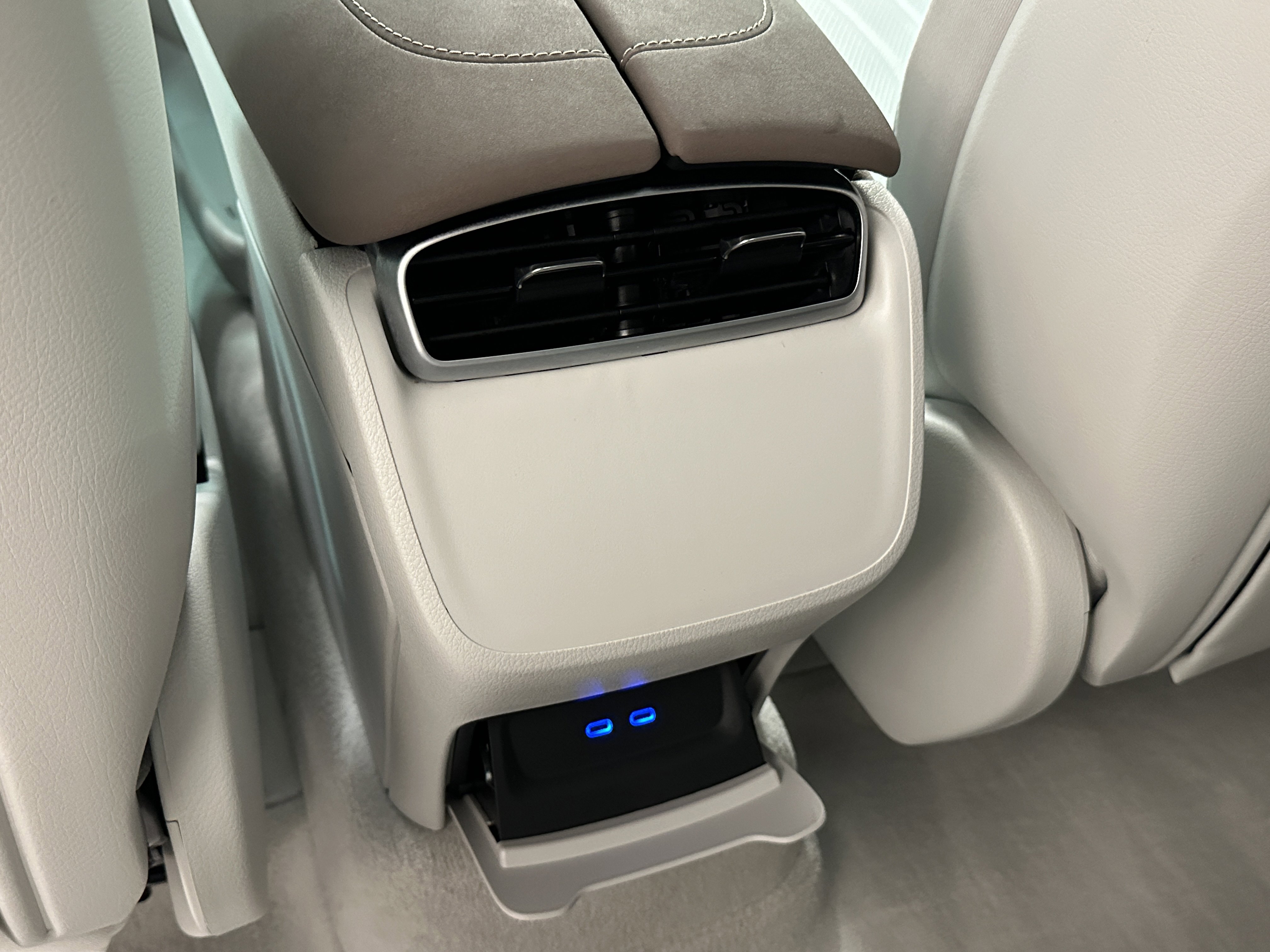 2023 Mercedes Benz EQS SUV 580 4MATIC photo 17