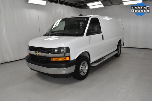 2024 Chevrolet Express Cargo Van 2500 photo 2