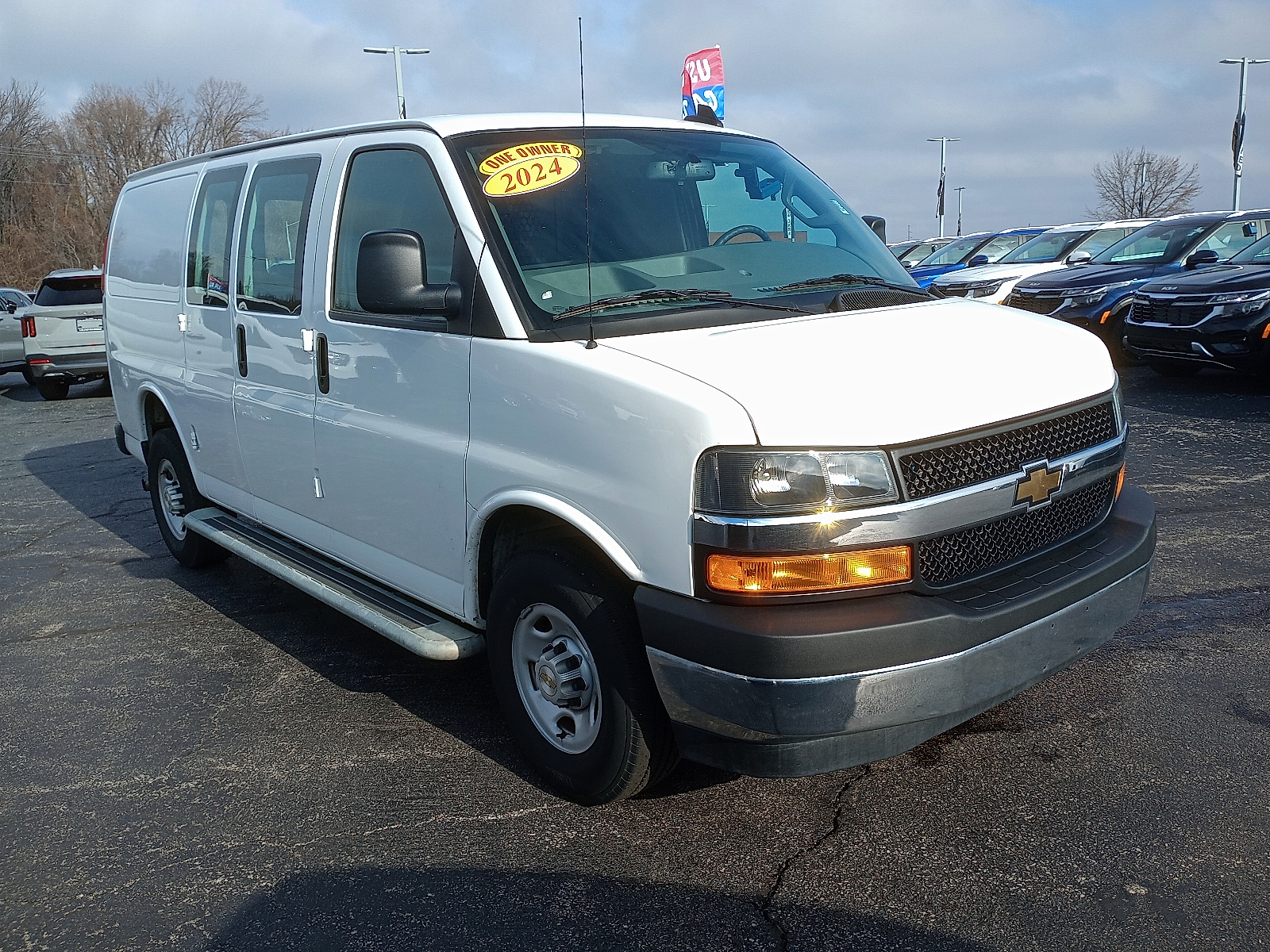 2024 Chevrolet Express Cargo Work Van's photo
