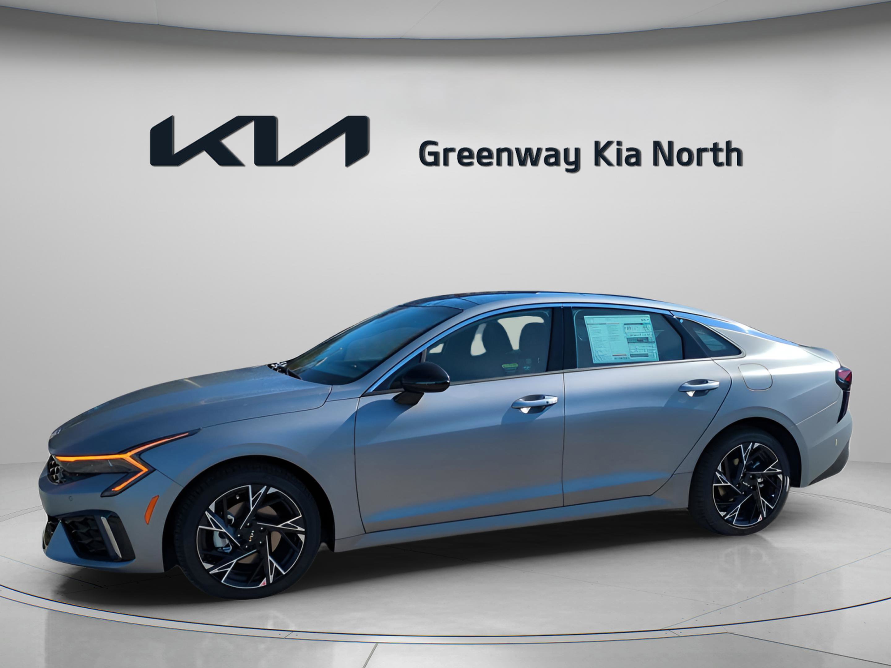 2025 Kia K5 GT-Line photo 4