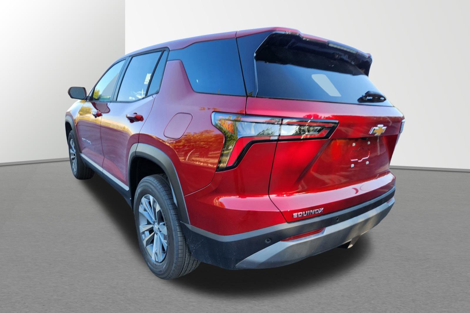 2026 Chevrolet Equinox LT photo 4