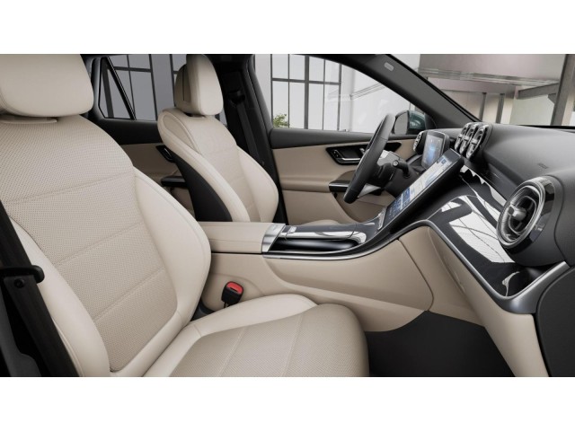 2026 Mercedes Benz GLC 300 4MATIC photo 4