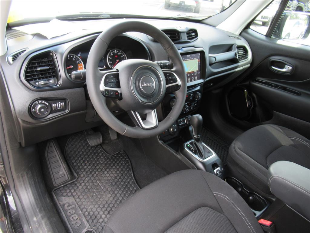 2023 Jeep Renegade Altitude photo 14