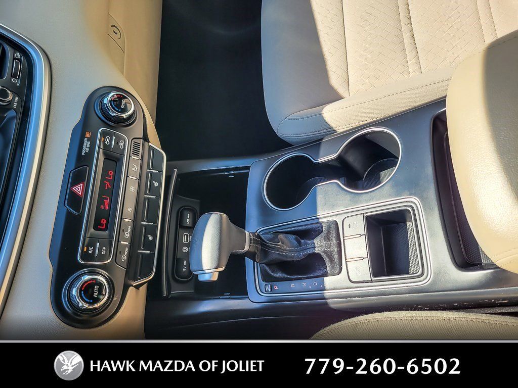 2020 KIA SORENTO - Image 16