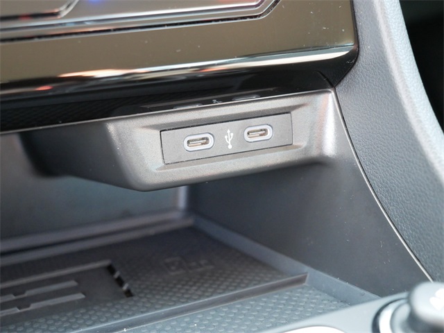 2025 Volkswagen Jetta 1.5T SE photo 35