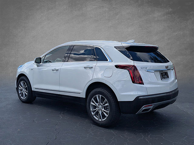 2022 Cadillac XT5 Premium Luxury photo 3