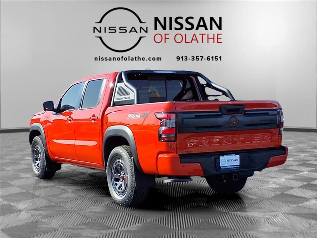 2025 Nissan Frontier PRO-4X photo 3