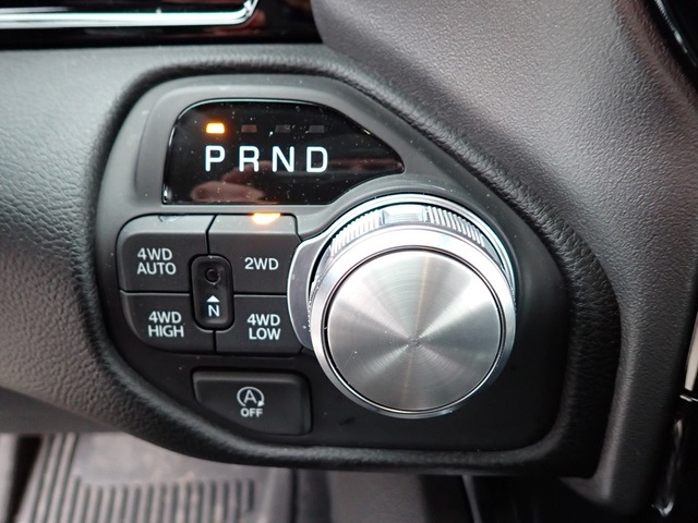 2025 Ram 1500 Laramie photo 17