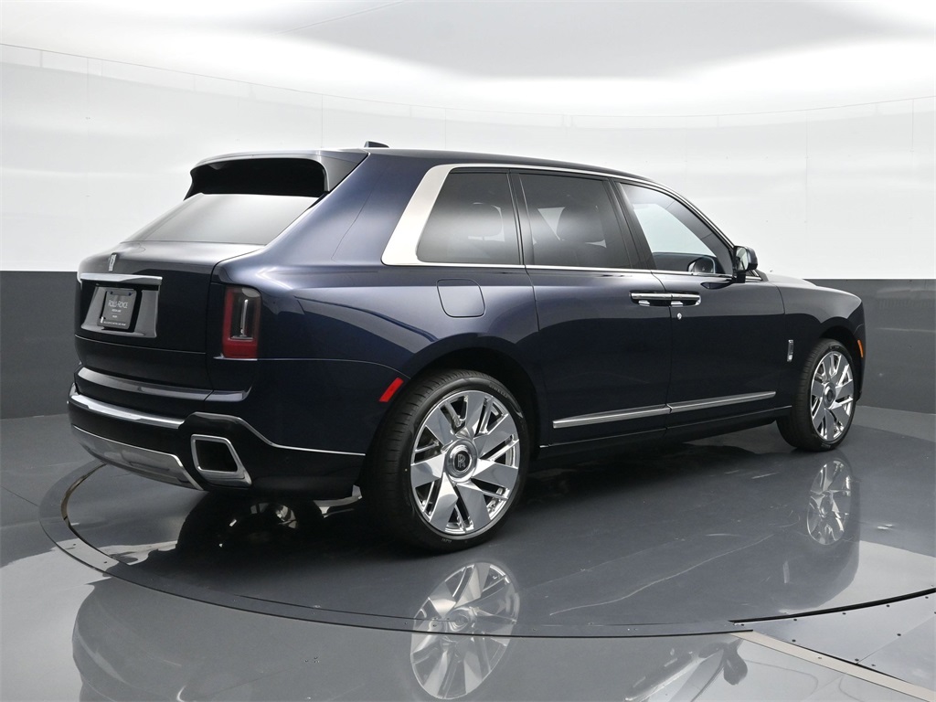 2026 Rolls Royce Cullinan RR photo 2