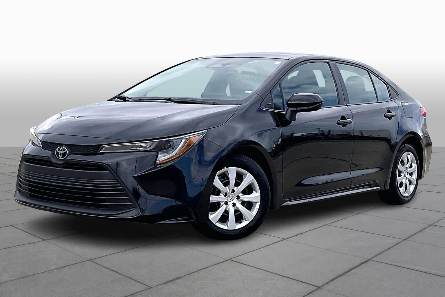 Used 2024 Toyota Corolla LE with VIN 5YFB4MDE5RP114394 for sale in Northfield, Minnesota