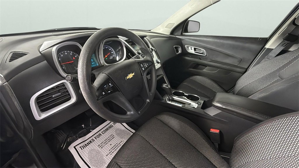 2016 Chevrolet Equinox LS photo 18