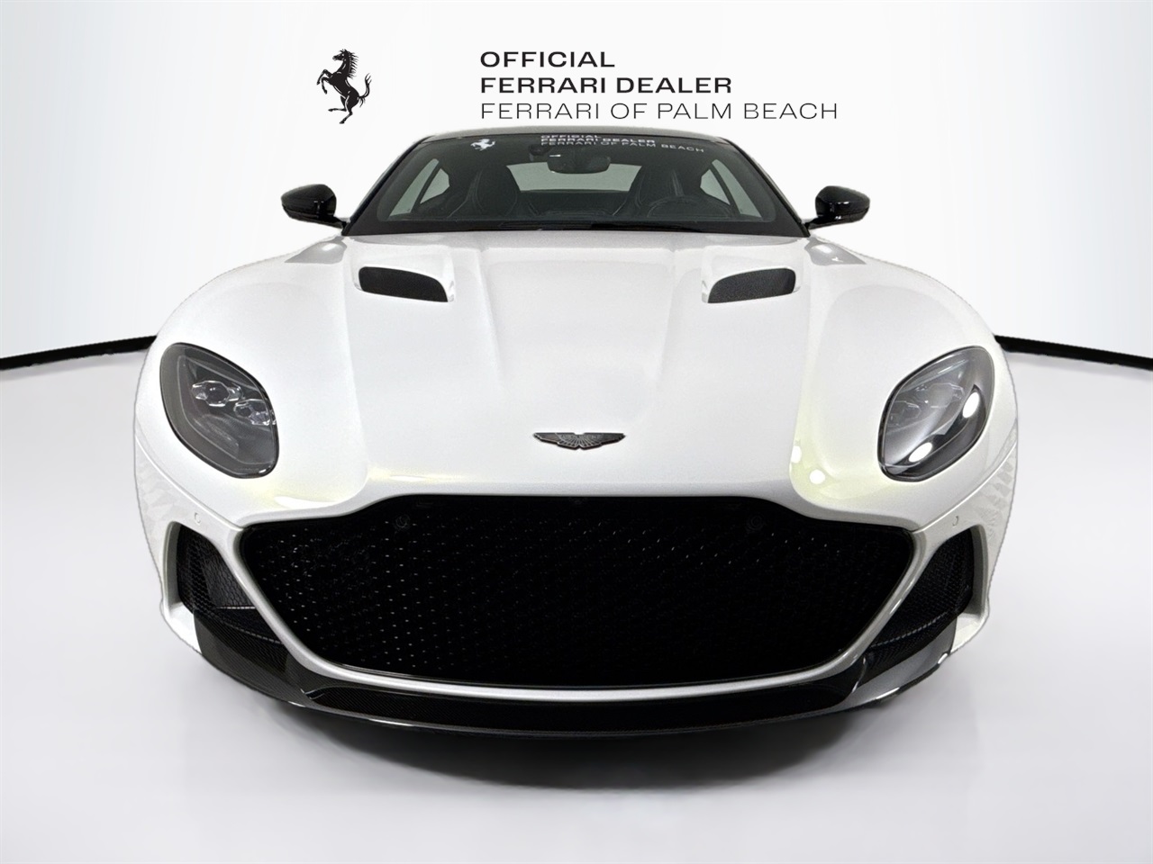 2023 Aston Martin DBS AM7 photo 2