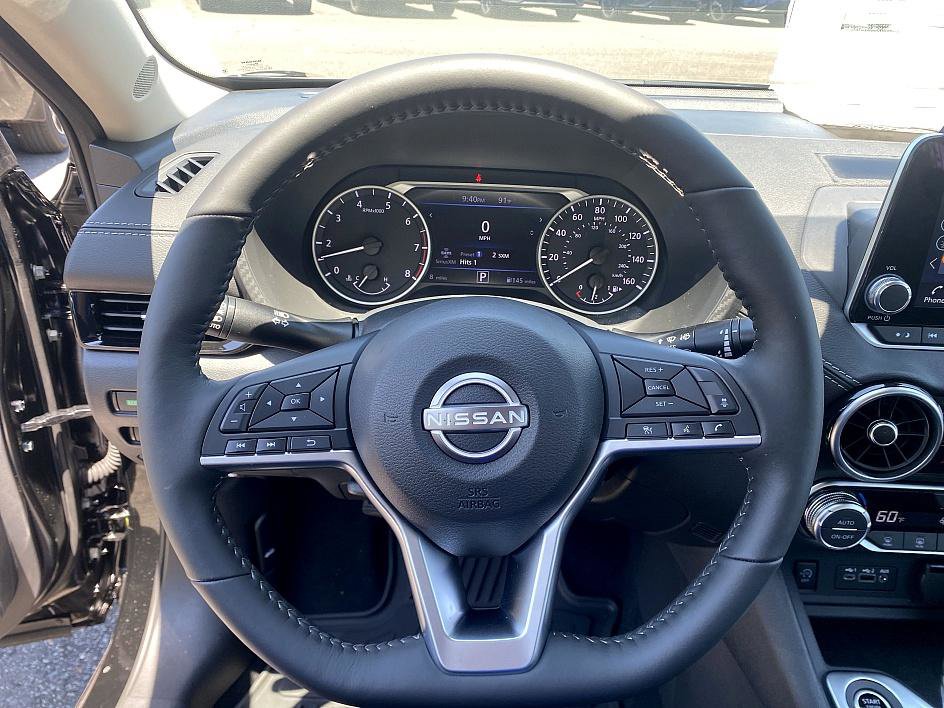 2025 Nissan Sentra SV photo 8