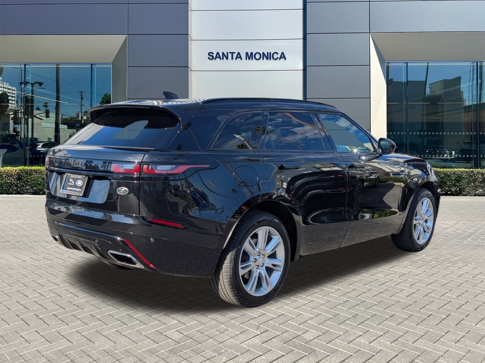 2023 Land Rover Range Rover Velar R-Dynamic S photo 5