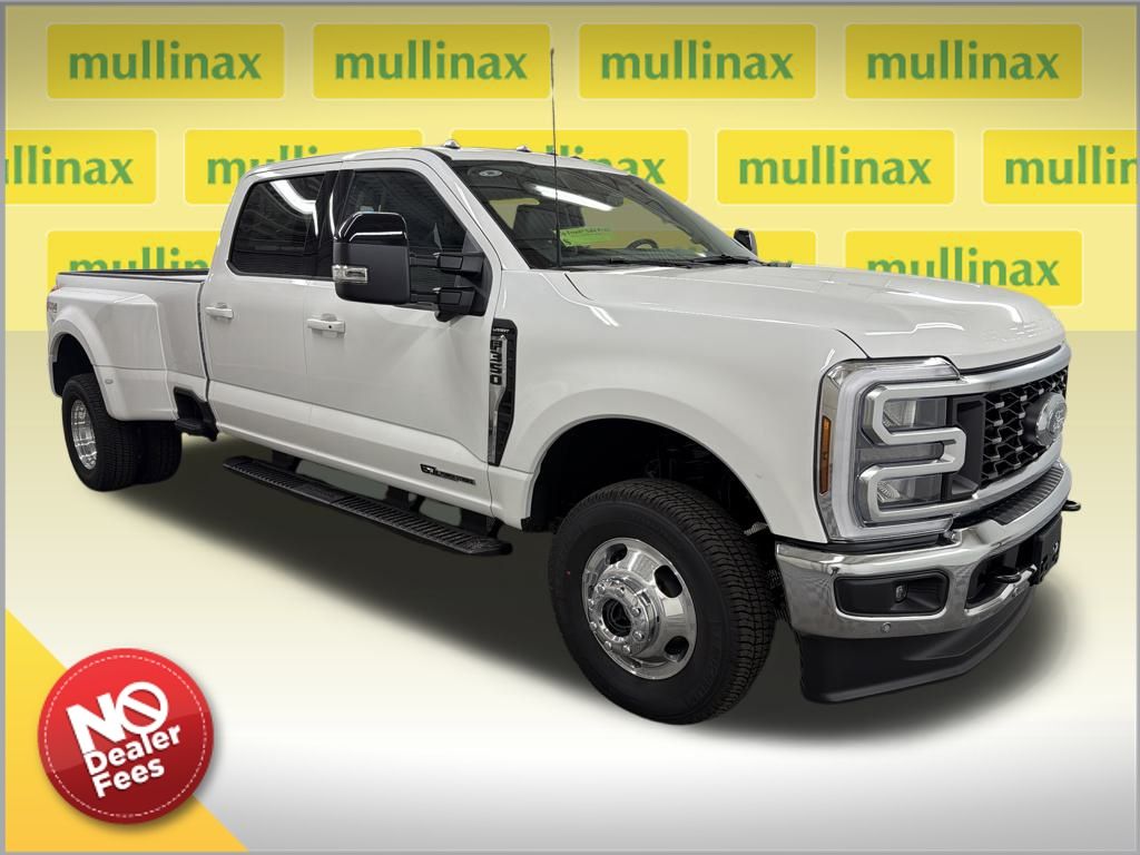 2026 Ford F-350 Super Duty Lariat's photo
