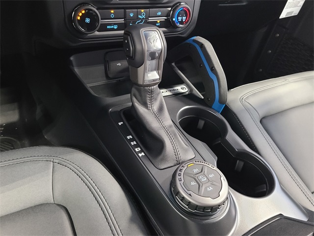 2024 Ford Bronco Black Diamond photo 21