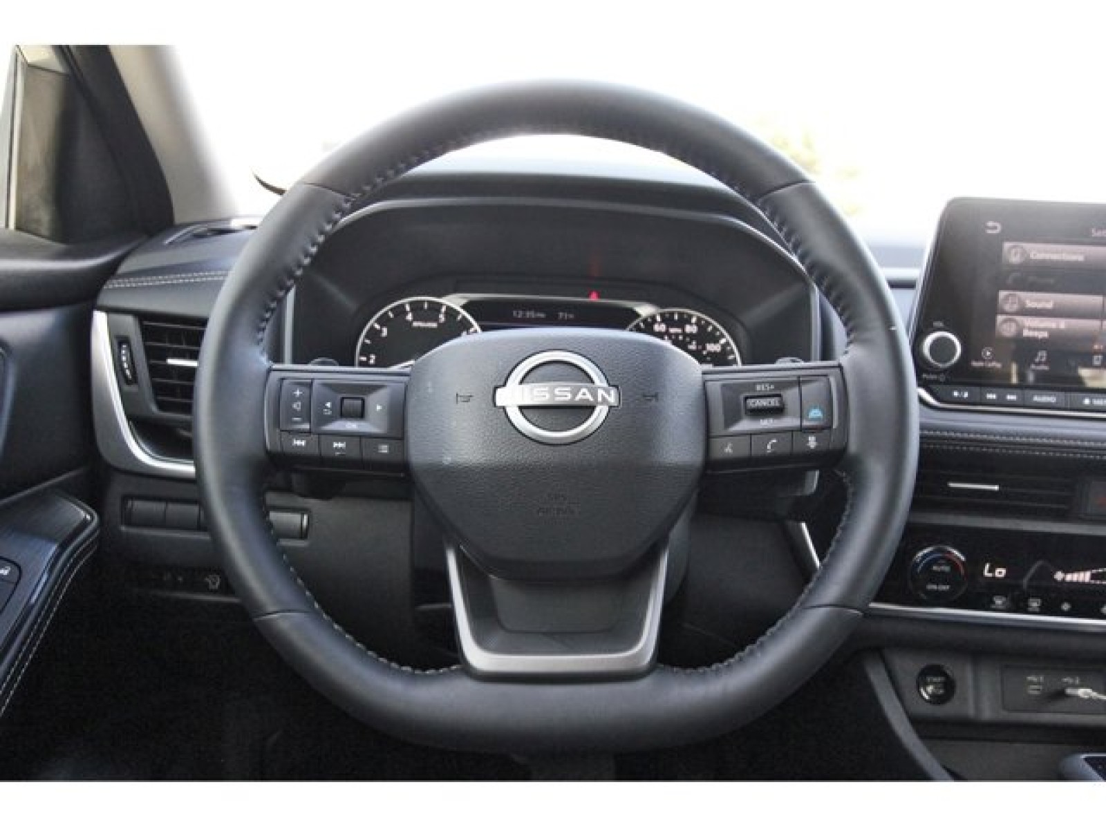 2025 Nissan Rogue SV Silver at Robbins Nissan