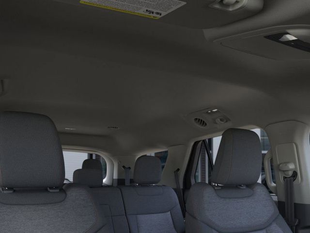 2025 Ford Explorer photo 20