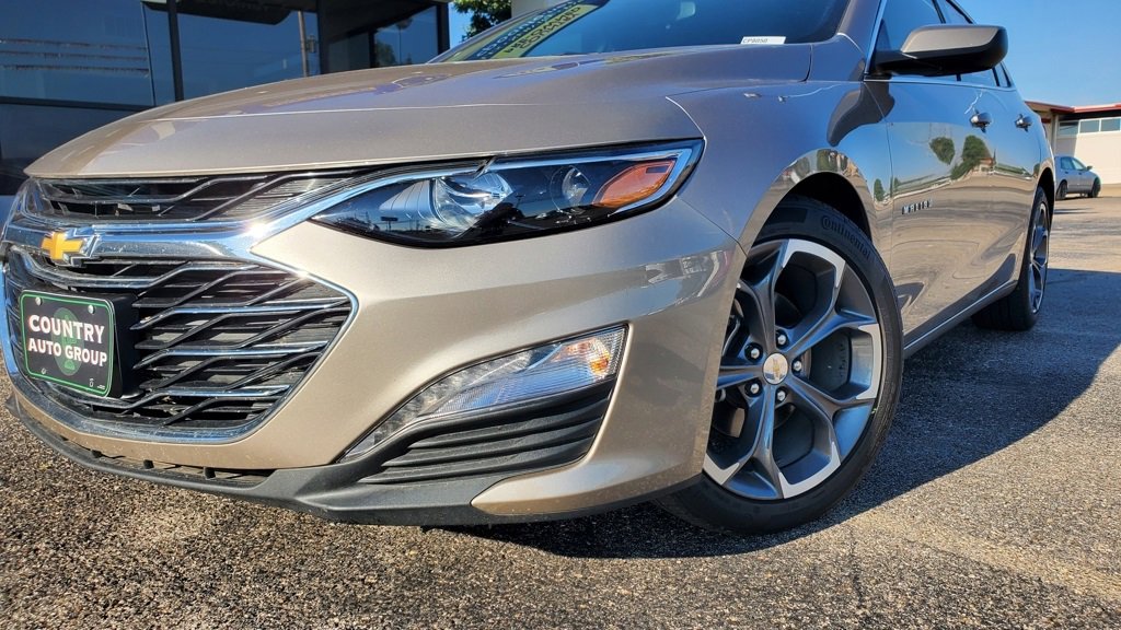 2024 Chevrolet Malibu 1LT photo 4