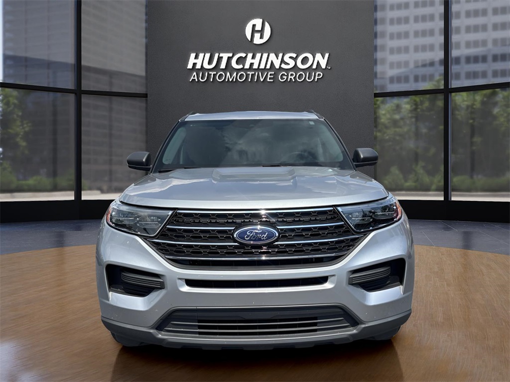 2023 Ford Explorer XLT photo 2