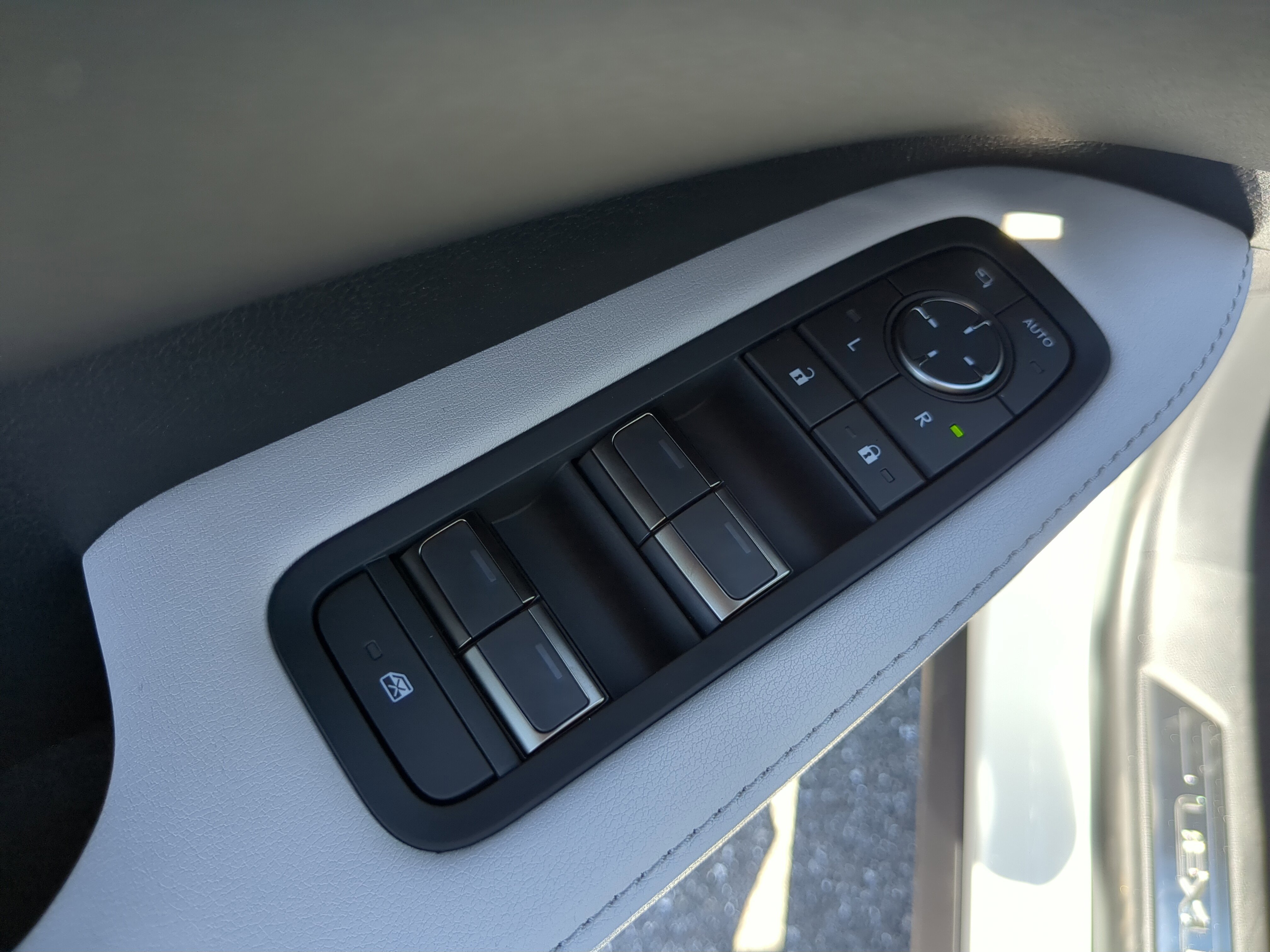 2025 Lexus RX 350 F SPORT photo 15