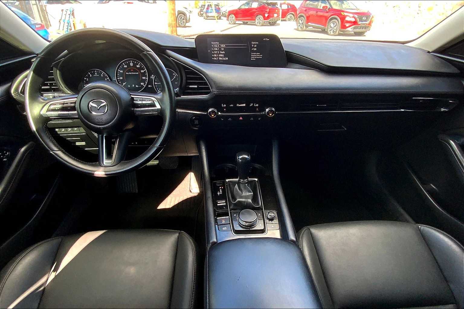 2022 Mazda Mazda3 Preferred photo 13