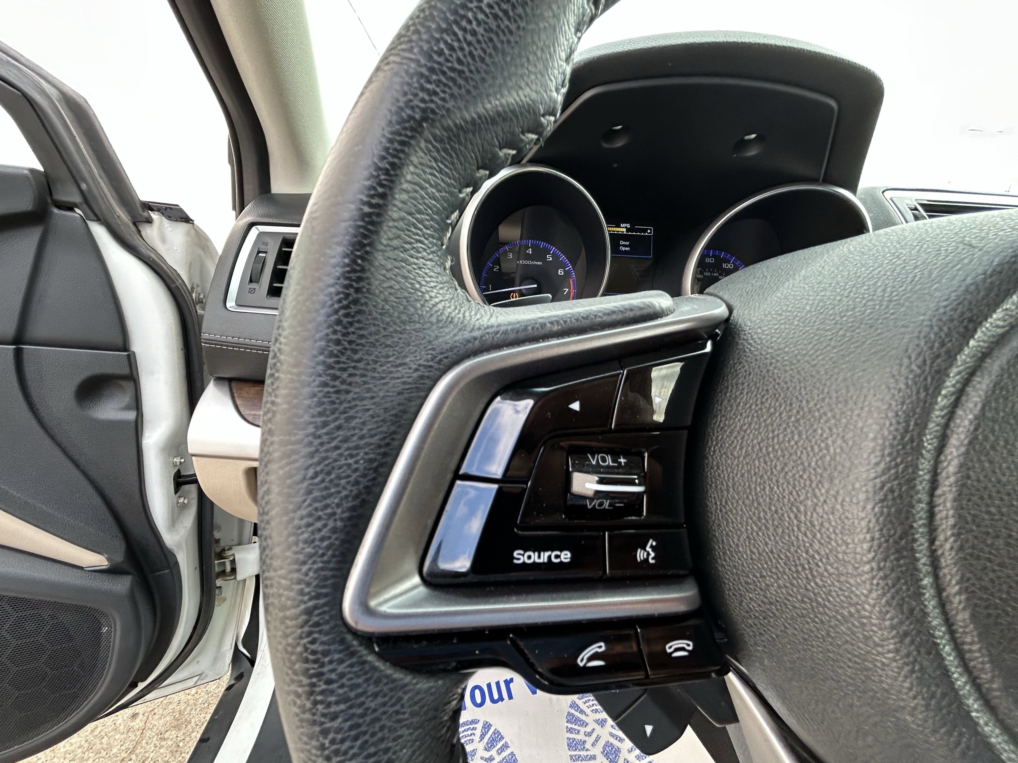 2018 Subaru Outback Limited photo 11