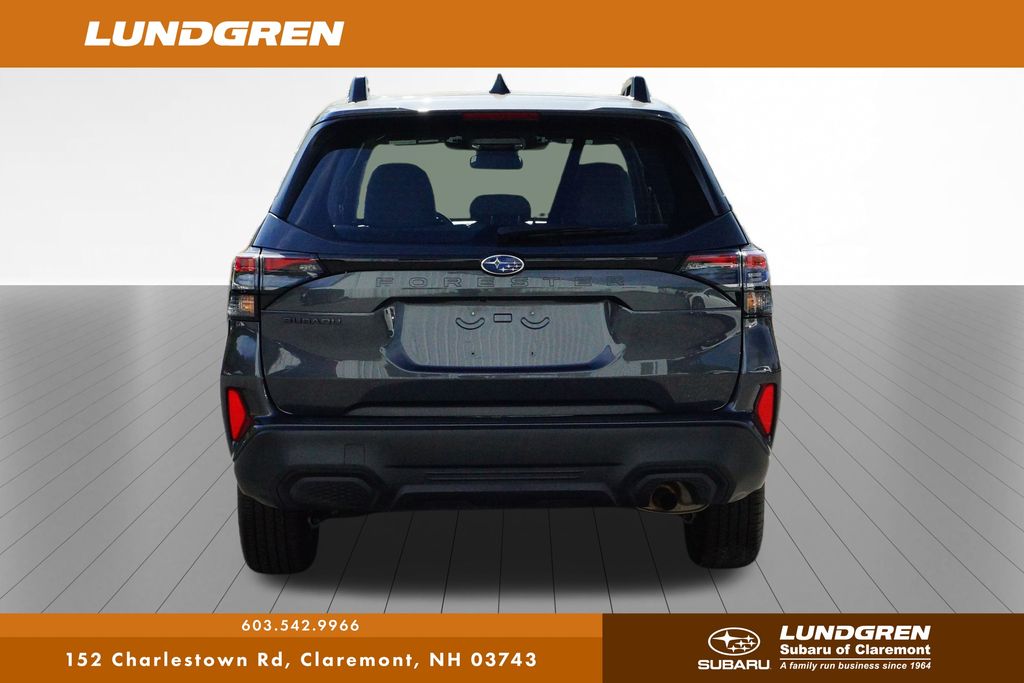 2025 Subaru Forester Base photo 3