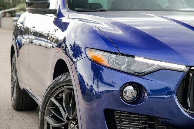 2024 Maserati Levante GT photo 3
