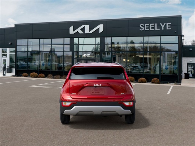 2025 Kia Niro LX photo 4