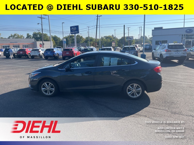 2017 Chevrolet Cruze LT photo 4