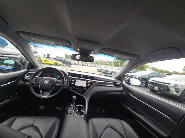 2018 Toyota Camry XSE photo 9