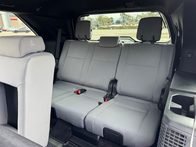 2025 Toyota Sequoia SR5 photo 19
