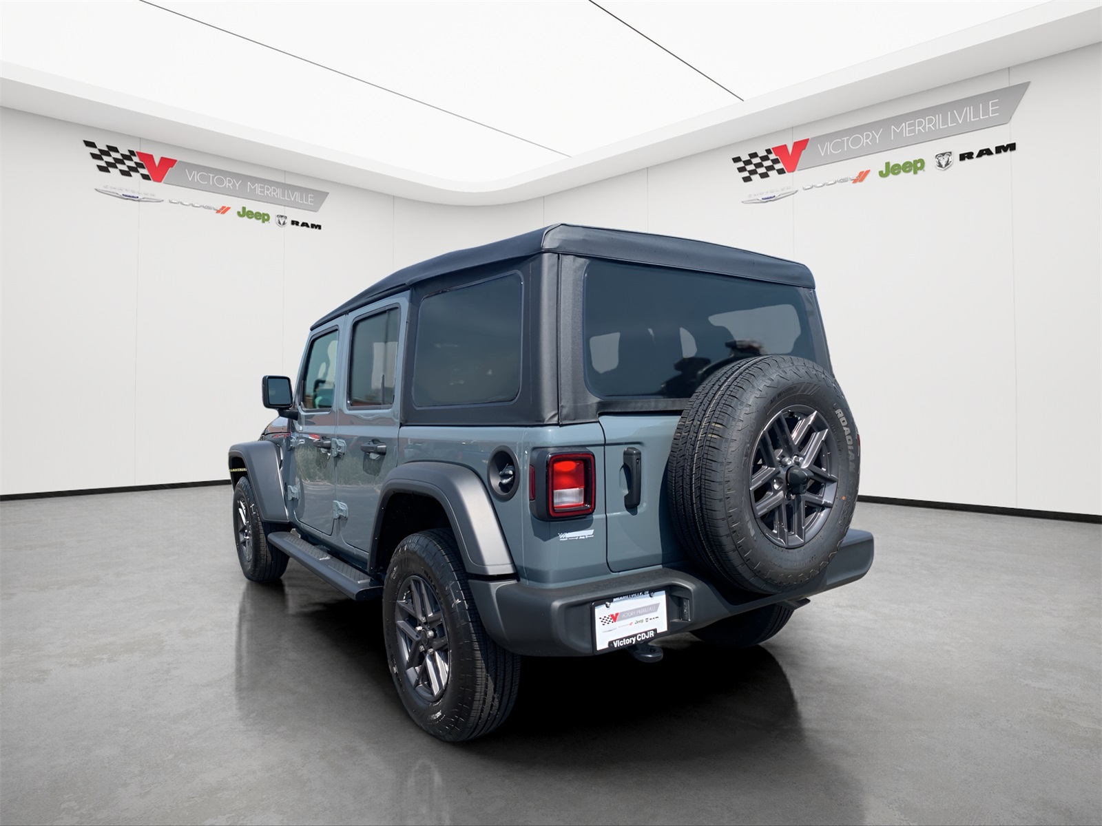 2025 Jeep Wrangler Sport S photo 3