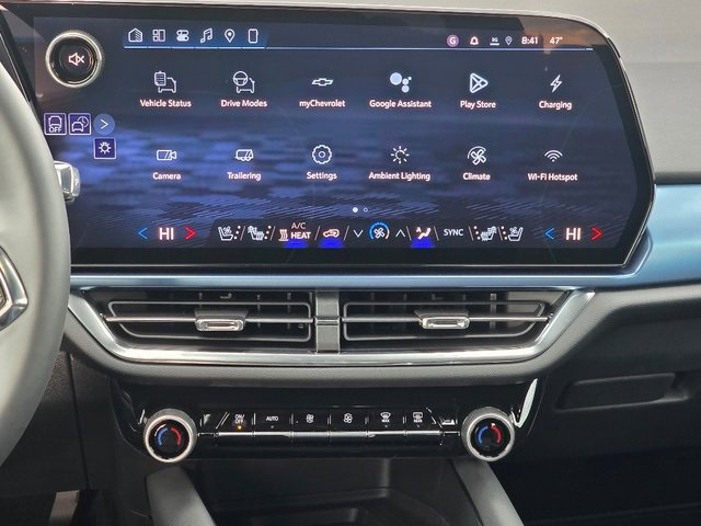 2026 Chevrolet Equinox EV 1LT photo 3