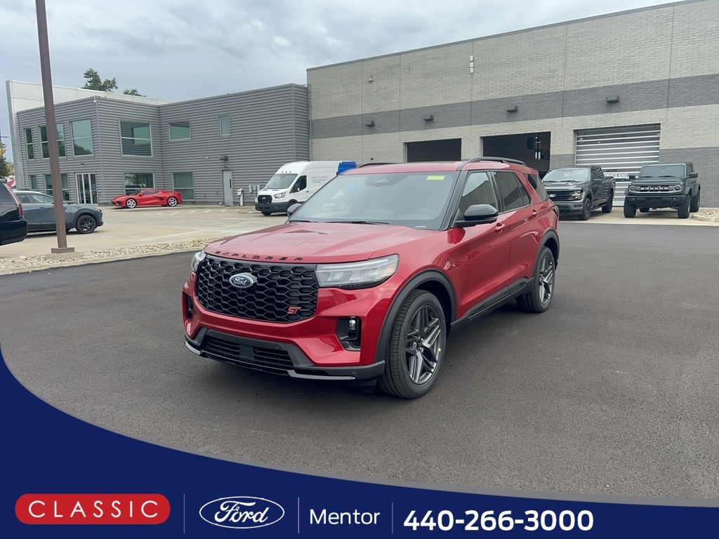 2025 Ford Explorer ST's photo