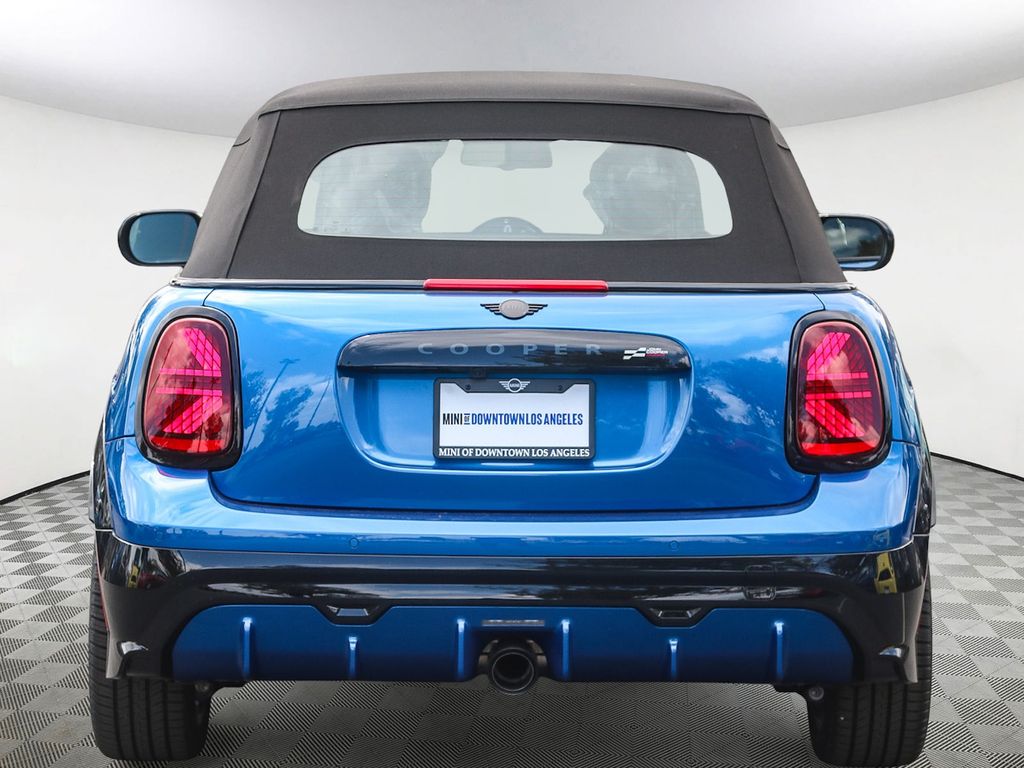 2026 Mini Cooper Convertible Iconic photo 5